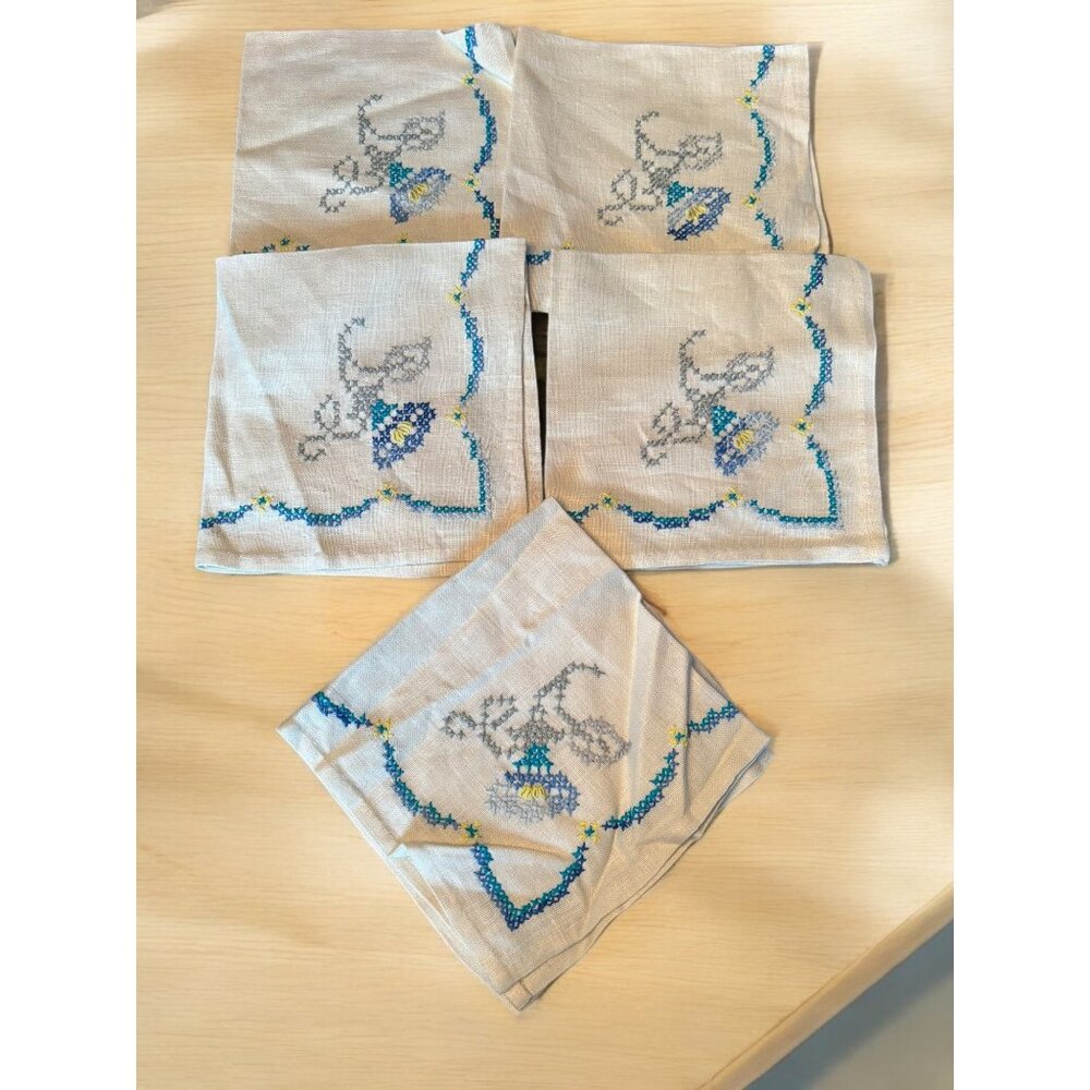 Set of 5 Vintage Cross-stitched Floral Linen Napkins 15x15 Bue, Turquoise, Grey
